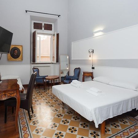 Palazzo Del Duca Piazza Navona Guest House Rom Exterior foto