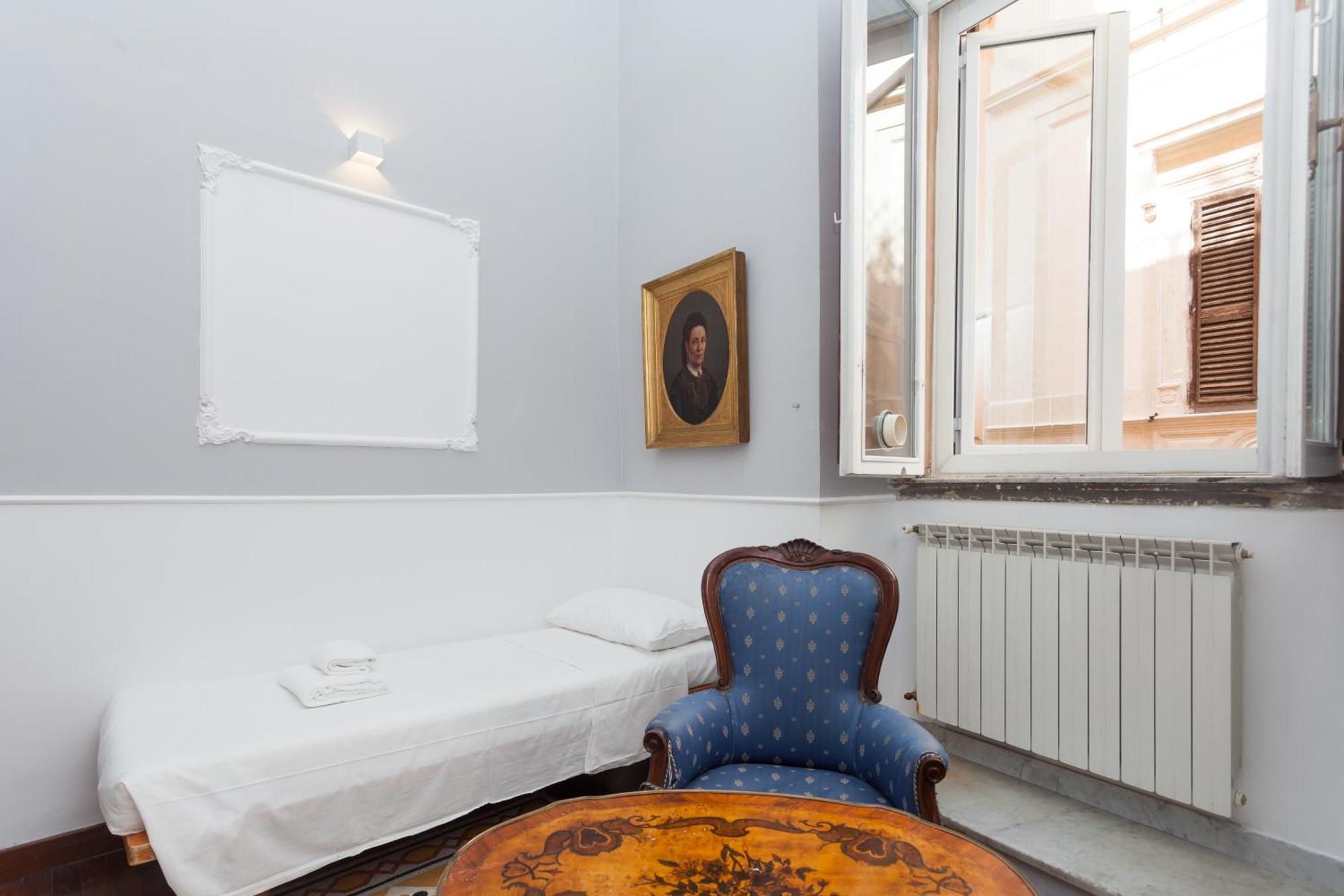 Palazzo Del Duca Piazza Navona Guest House Rom Exterior foto
